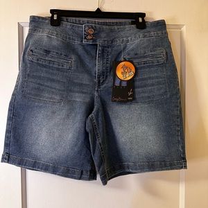NWT -  Women Copperflash High Rise Roll Cuff Denim Bermuda Shorts Size 14 W
